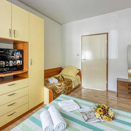 Basic Apartment *