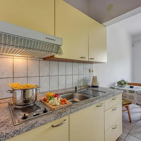 Apartment Basic Vir
