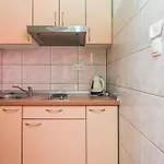 Basic Apartment *